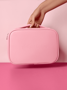 GirlGotLashes Bag mit praktischen Fächern und wasserdichtem Fach